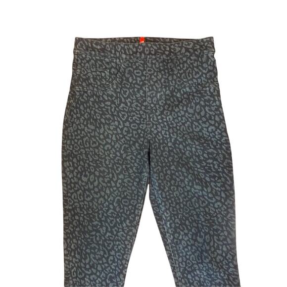 Spanx Womens Blue Leopard Print Medium Wash Regular Fit Jegging Jeans Size Small - Picture 3 of 8